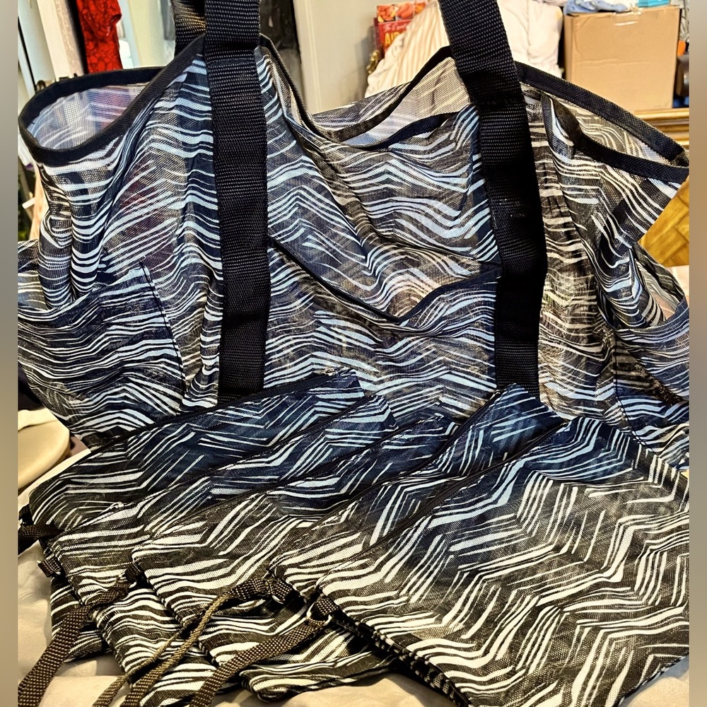 NWOT Black and White Beach Tote/Carryall